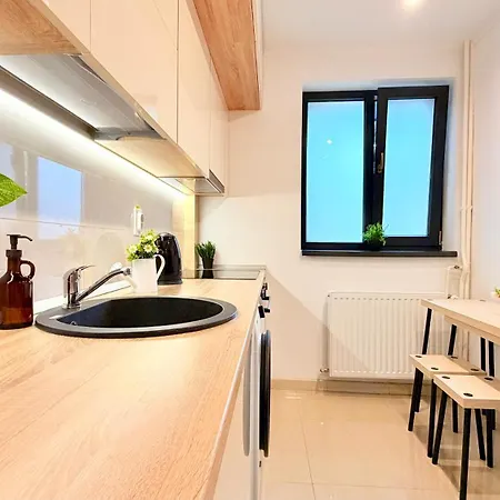 Charming 1br Getaway - Quiet & Well Connected * Bukurešť
