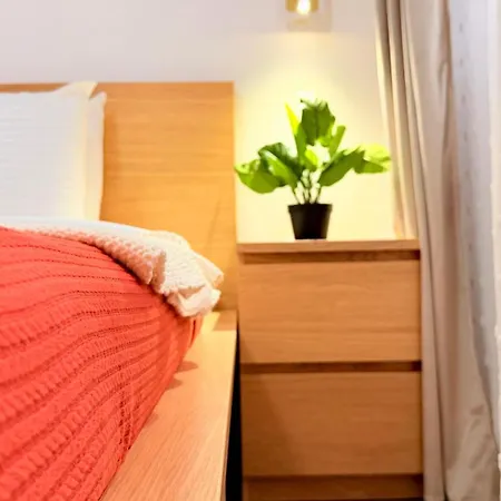 Charming 1br Getaway - Quiet & Well Connected * Bukurešť