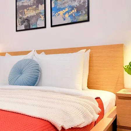 Charming 1br Getaway - Quiet & Well Connected Bukurešť