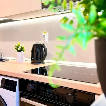 Apartman Charming 1br Getaway - Quiet & Well Connected *